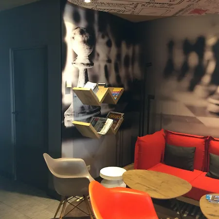 Ibis Hotel 2*