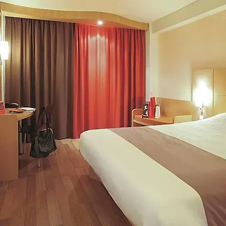 Hotel Ibis 2*